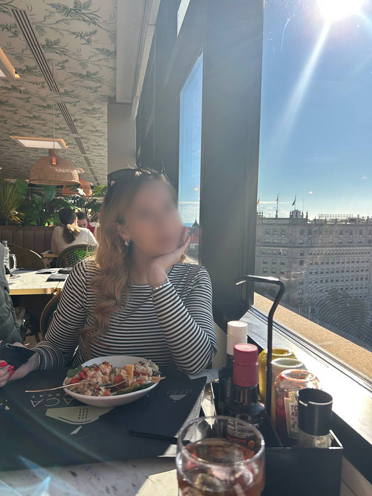 Escort Zlata Photo 1