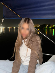 Escort Dana Photo 10