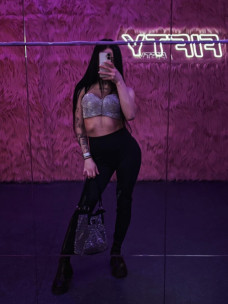 Escort Dinara Photo 18