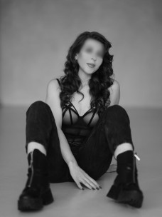 Escort Ksenia Photo 18