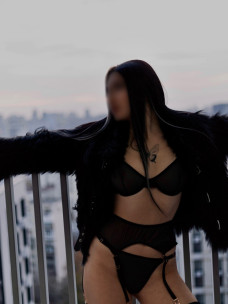 Escort Zhenia Photo 4