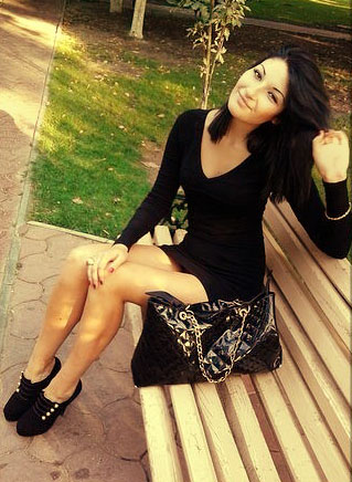 Украина богата красивыми проститутками как эта на фото